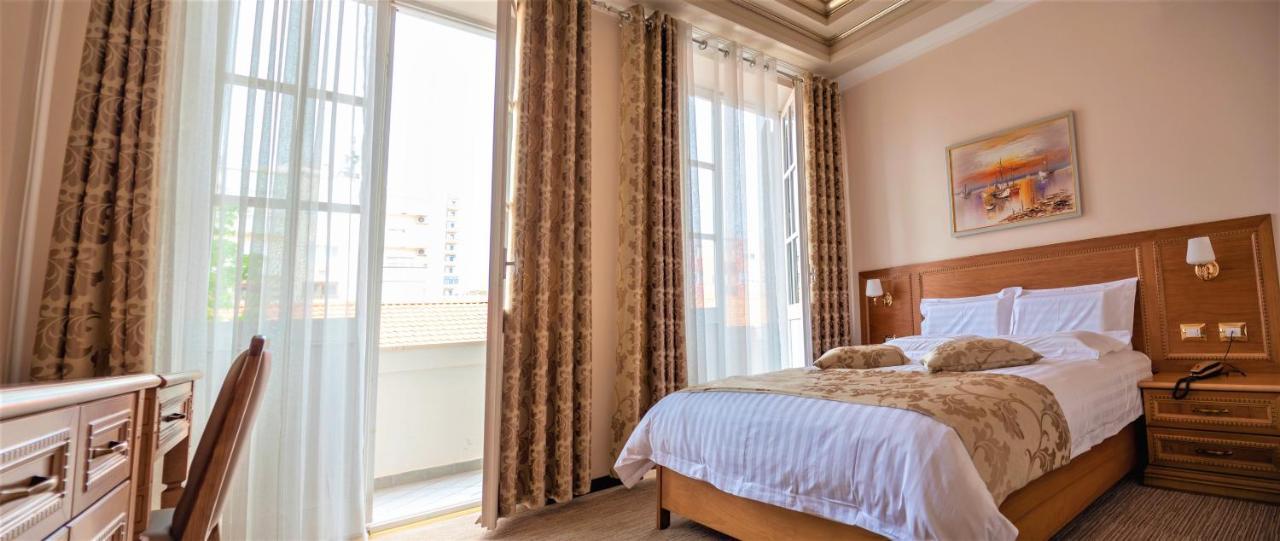 Hotel Boka Tiranë Luaran gambar
