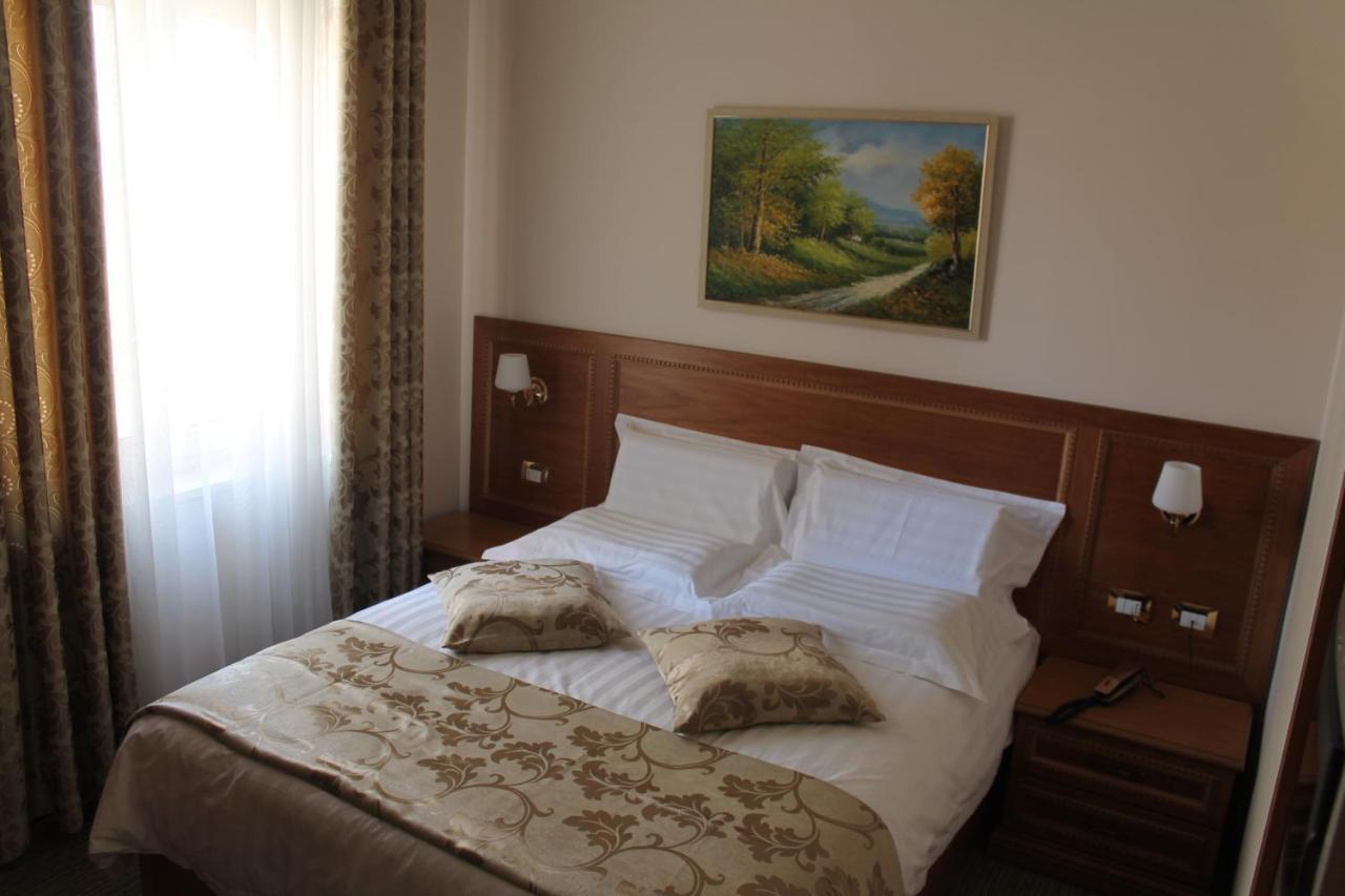 Hotel Boka Tiranë Luaran gambar