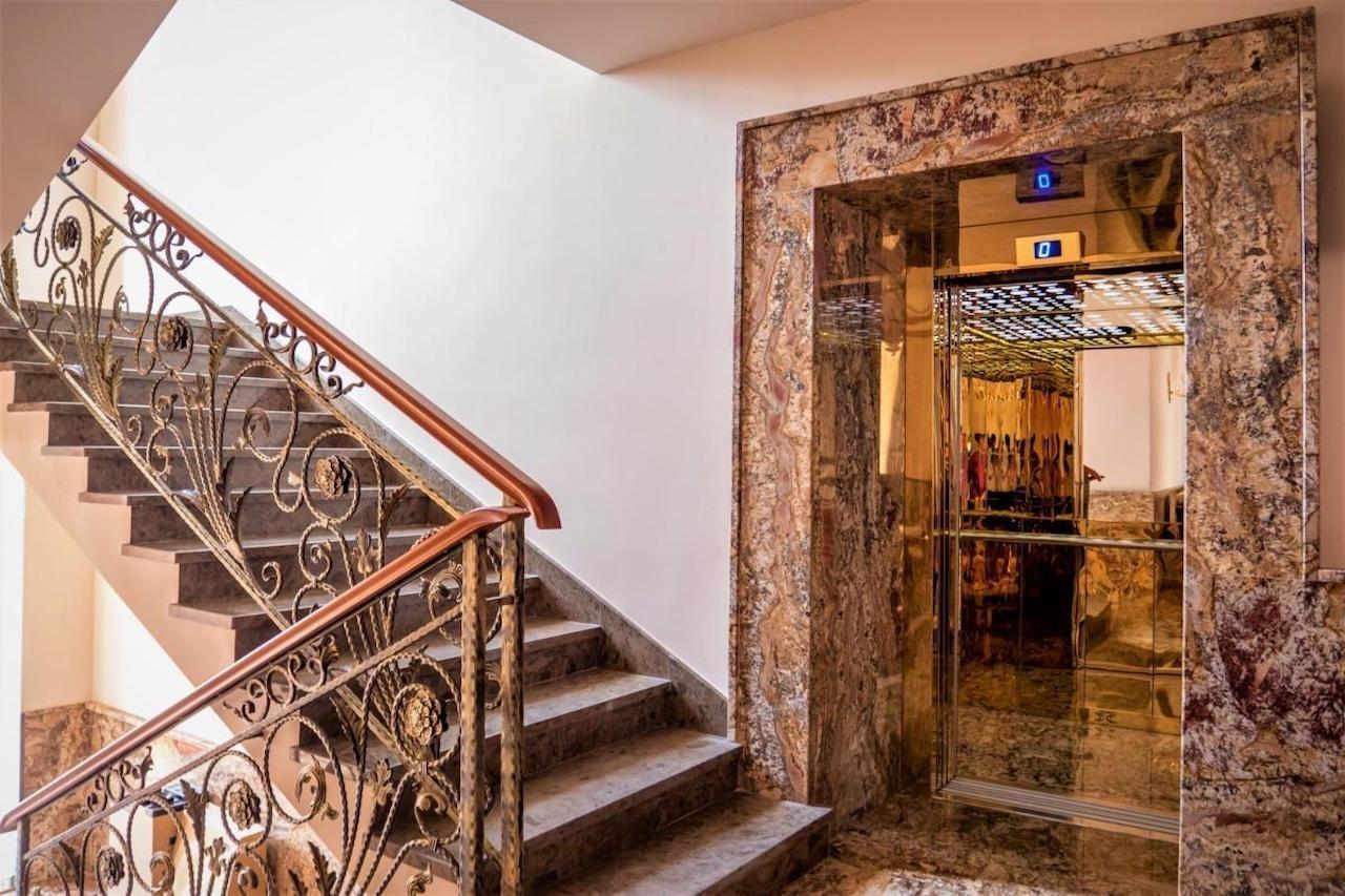Hotel Boka Tiranë Luaran gambar