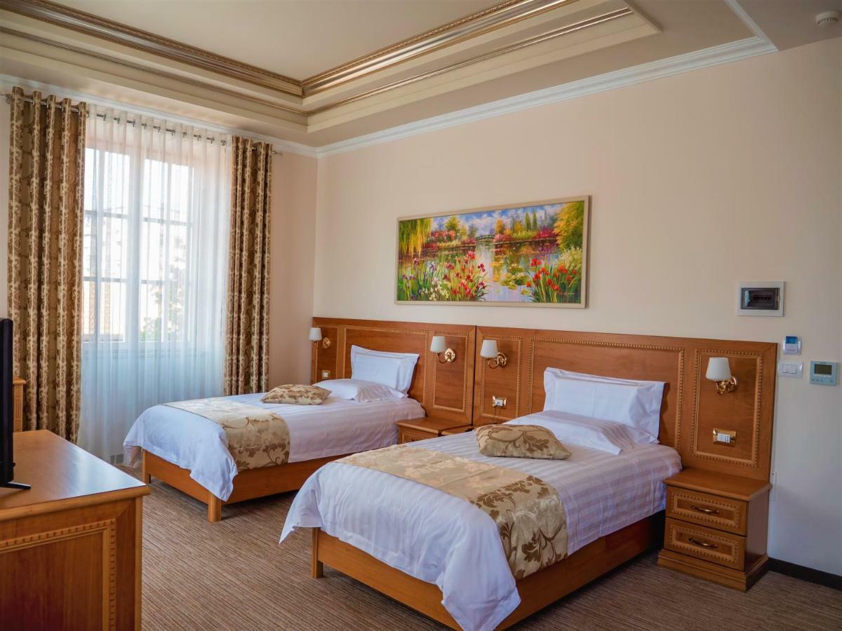 Hotel Boka Tiranë Luaran gambar