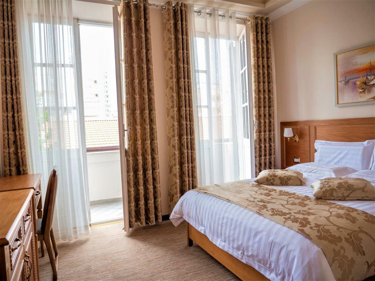 Hotel Boka Tiranë Luaran gambar