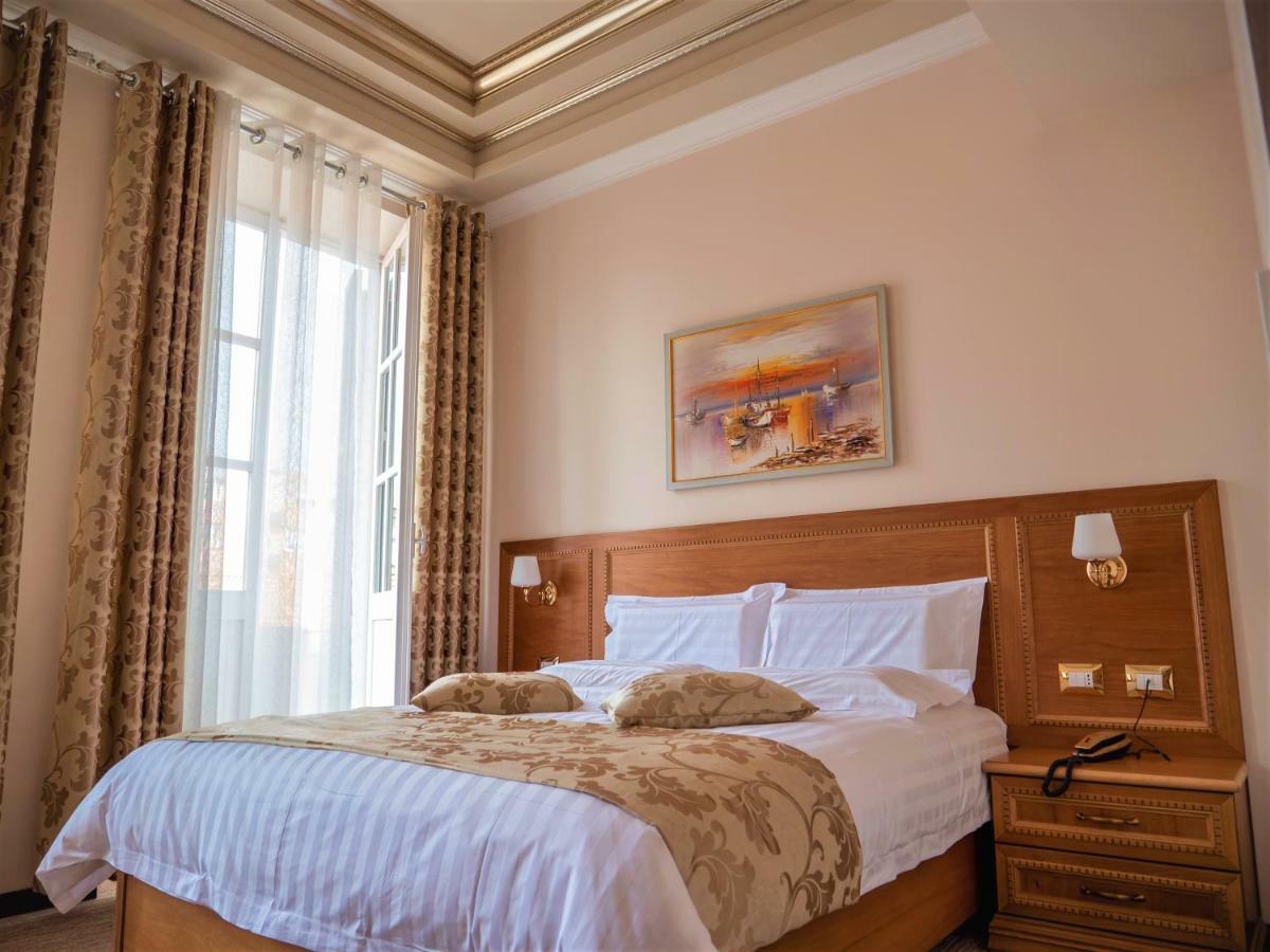 Hotel Boka Tiranë Luaran gambar