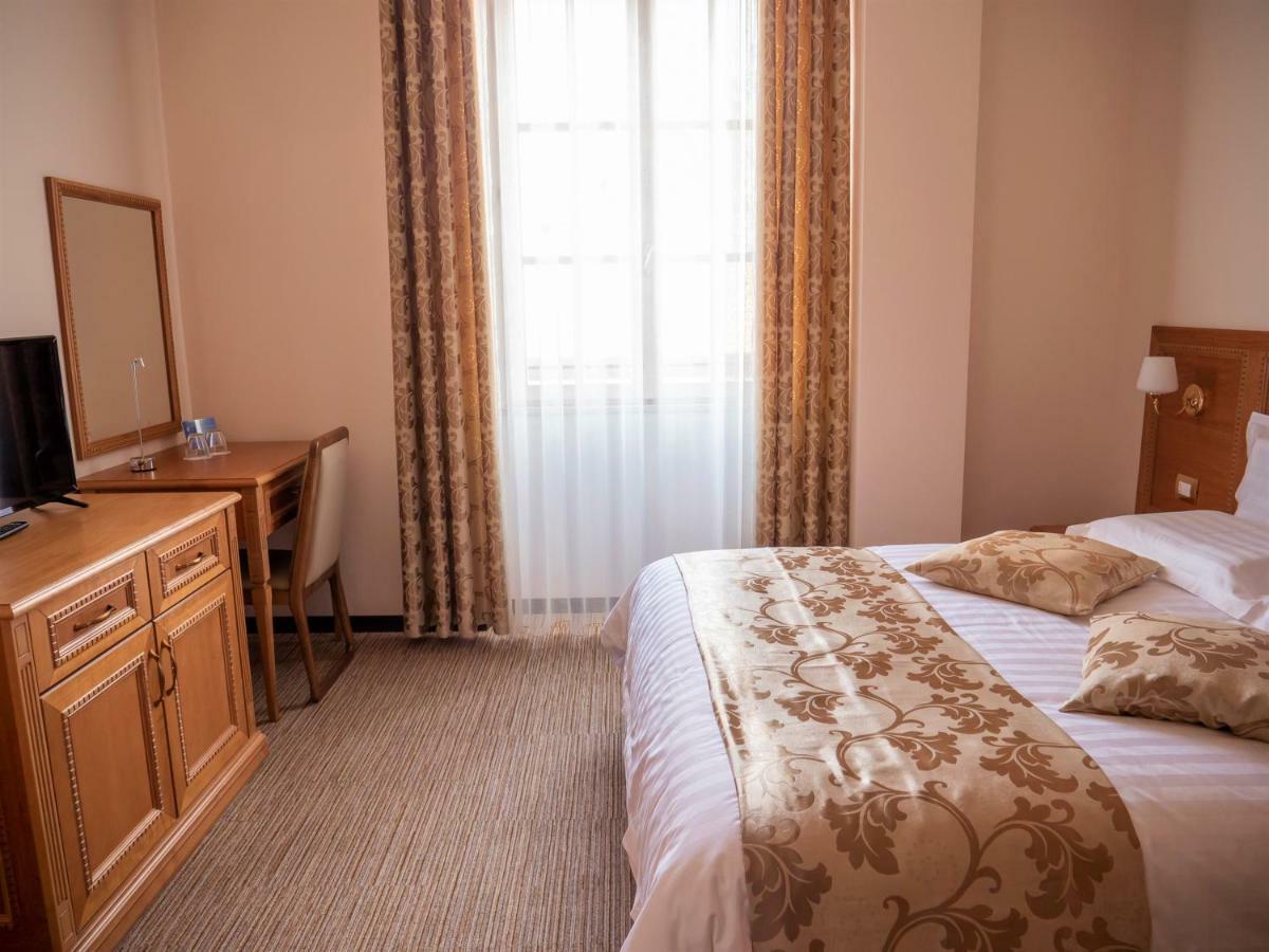 Hotel Boka Tiranë Luaran gambar